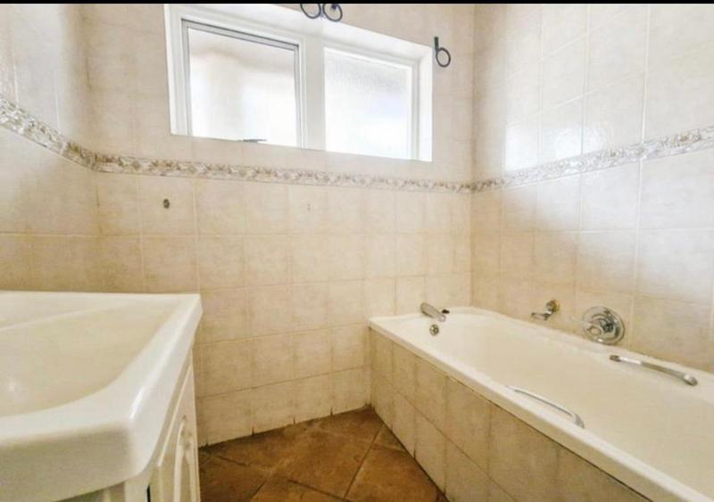 2 Bedroom Property for Sale in Mount Amanzi North West